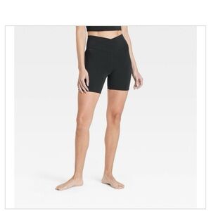 JoyLab Women's Crossover Waistband 6" Bike Shorts - Black Size  XS New